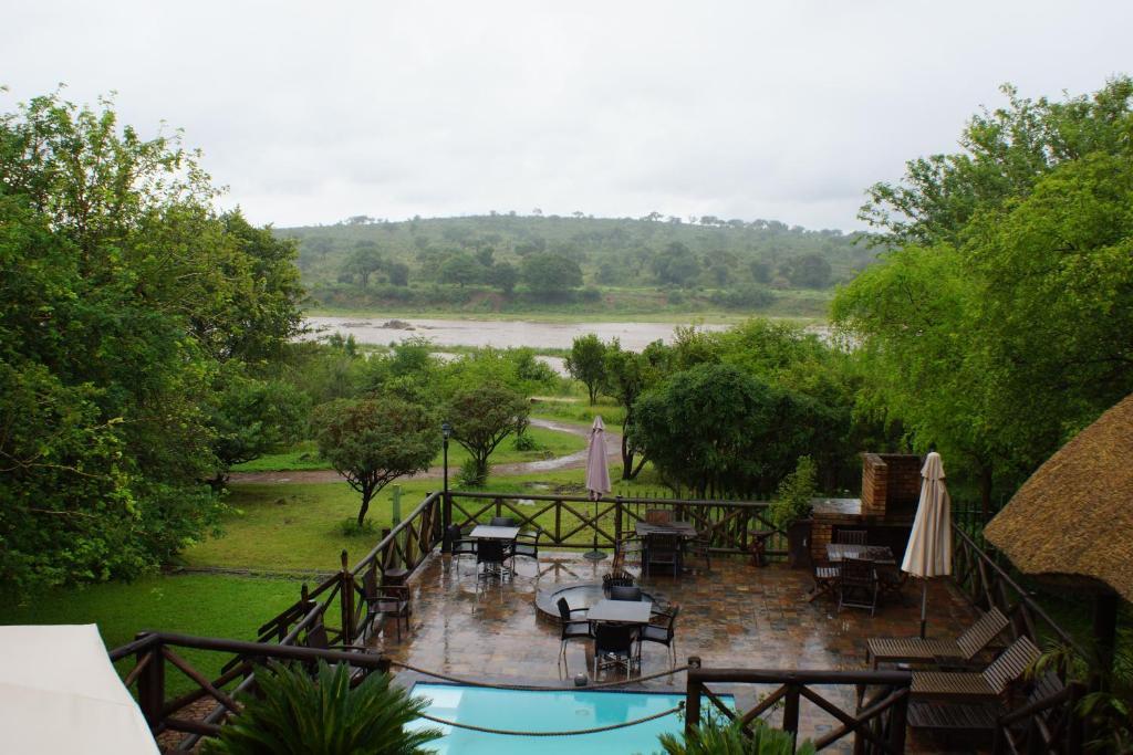 Crocodile Kruger Safari Lodge Marloth Park Dış mekan fotoğraf